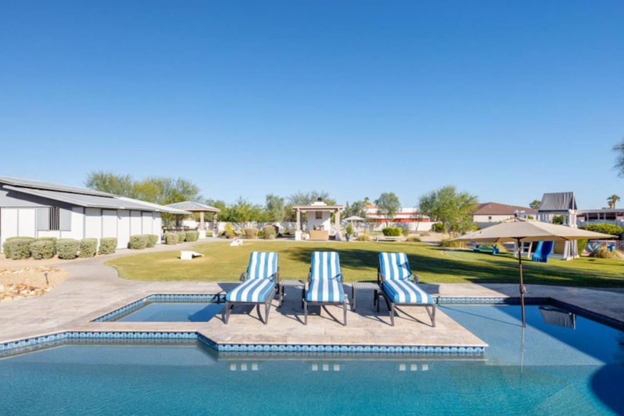 Holiday home Multi-million Dollar Estate, Pickle Ball, Heated Pool *