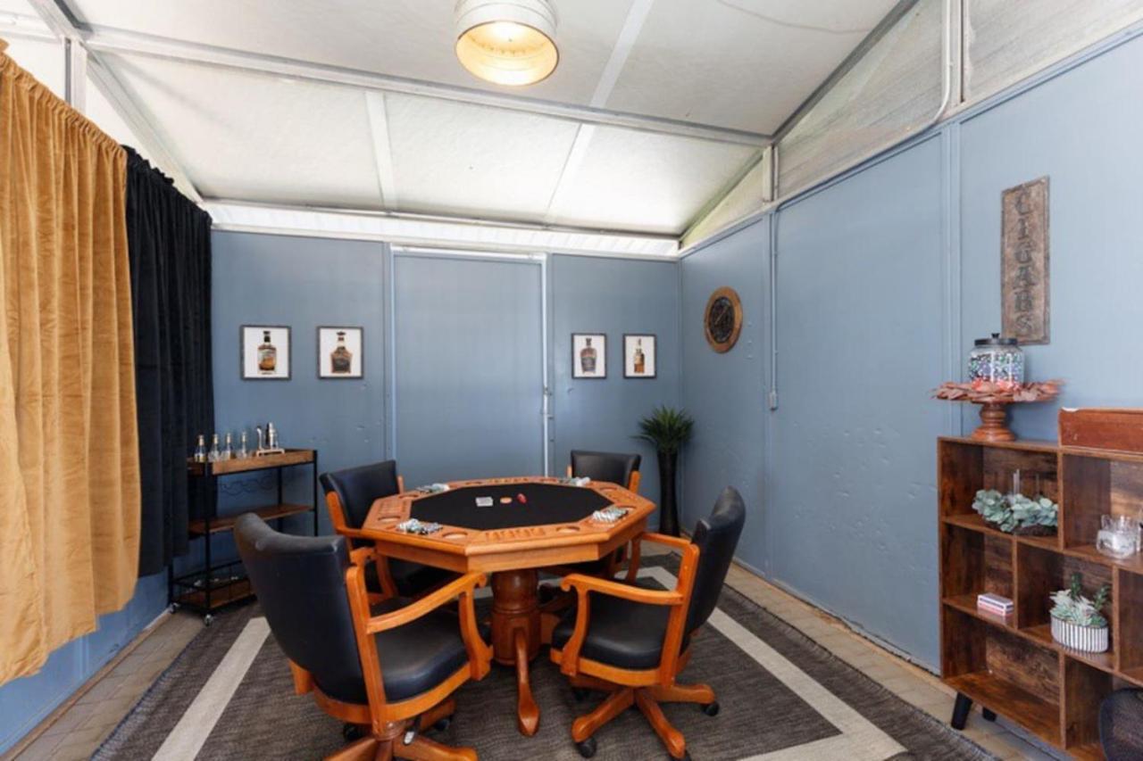 Multi-million Dollar Estate, Pickle Ball, Heated Pool Holiday home Phoenix